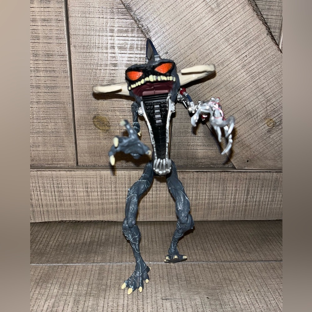Vintage McFarlane Toys 1995 Spawn Cyborg Violator Demon Action Figure